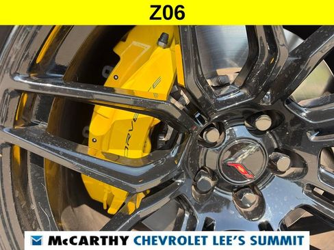 Used 2025 Chevrolet Corvette Z06 RWD image 17