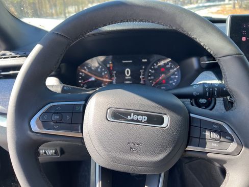 Certified 2024 Jeep Compass Latitude image 12