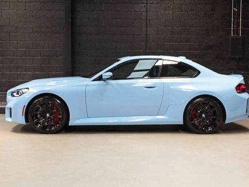 Used 2024 BMW M2 RWD image 3