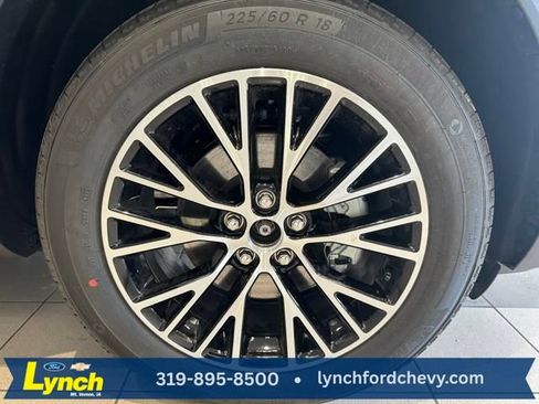 New 2025 Ford Escape SE image 22