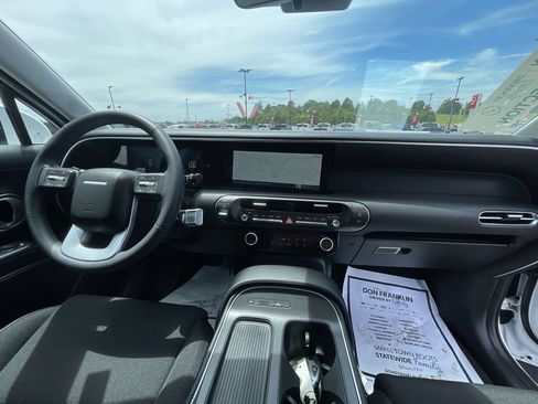 Used 2026 Hyundai Palisade SE FWD image 10
