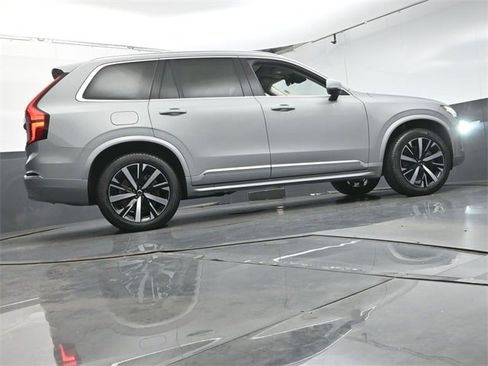 Certified 2025 Volvo XC90 B6 Core w/ Protection Package image 39