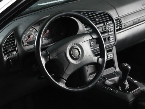 Used 1998 BMW M3 Coupe image 4