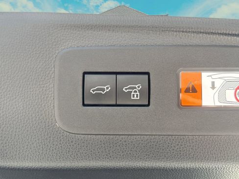 Used 2024 Lexus GX 550 w/ Accessory Package (Z1) image 11