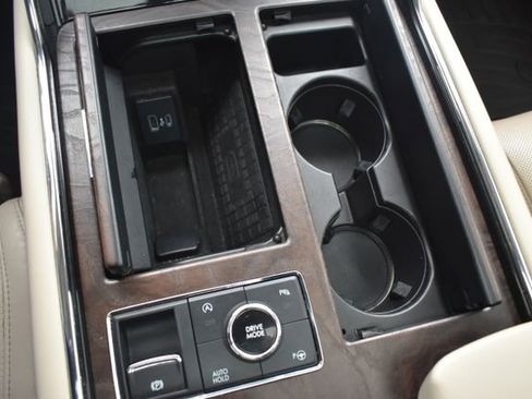 Used 2020 Lincoln Navigator L Reserve w/ Luxury Package image 39