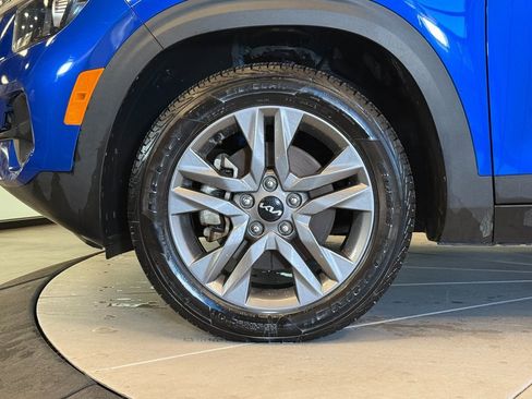 Used 2023 Kia Seltos LX image 23