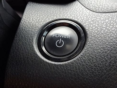 Used 2025 Toyota Camry SE w/ Convenience Package FWD image 27