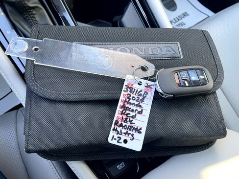 Used 2024 Honda Accord Touring image 23