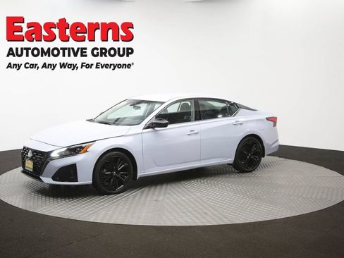 Used 2023 Nissan Altima 2.5 SR FWD image 60