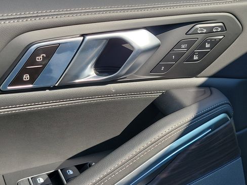 New 2026 BMW X6 xDrive40i w/ Executive Package image 21