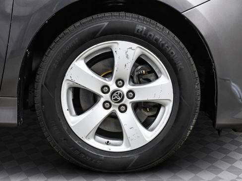 Used 2020 Toyota Sienna L image 28