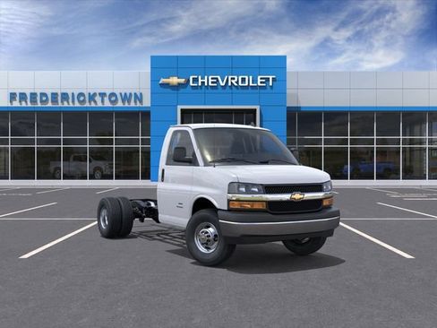New 2025 Chevrolet Express 3500 w/ Power Convenience Package RWD image 1