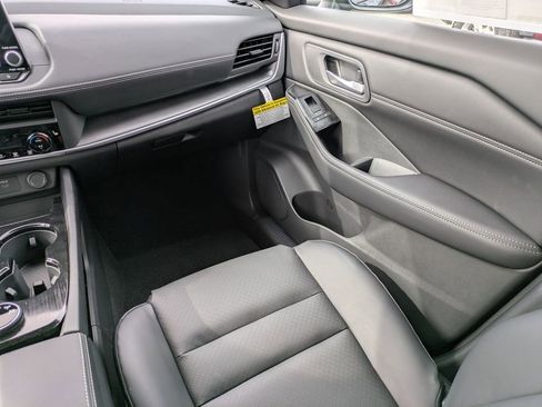 New 2026 Nissan Rogue SV image 16