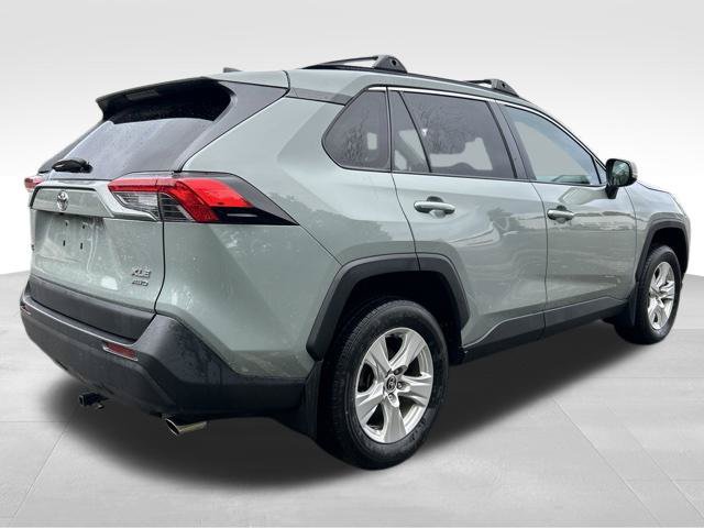 Used 2021 Toyota RAV4 XLE w/ Convenience Package AWD/4WD image 5