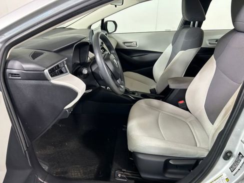 Used 2020 Toyota Corolla L image 12