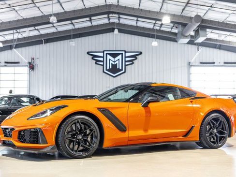Used 2019 Chevrolet Corvette ZR1 RWD image 1