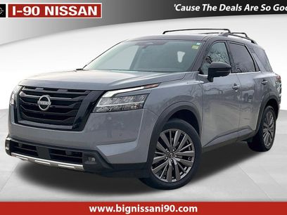Used 2023 Nissan Pathfinder SL w/ SL Premium Package