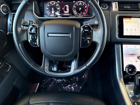 Used 2020 Land Rover Range Rover Sport HSE image 17