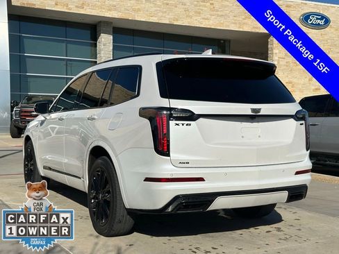 Used 2023 Cadillac XT6 Sport w/ LPO, ONYX Package image 11