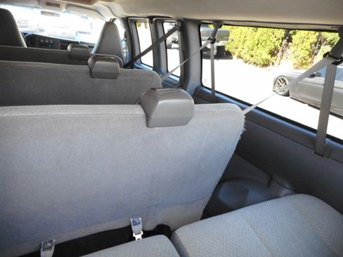 Used 2017 Chevrolet Express 3500 LT w/ LT Preferred Equipment Group RWD image 20