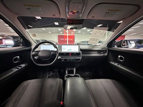 Used 2023 Hyundai Ioniq 5 SE image 25