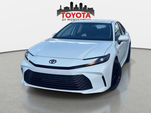New 2026 Toyota Camry LE FWD image 2