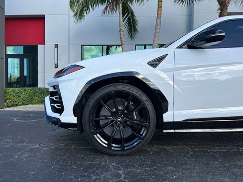 Used 2021 Lamborghini Urus AWD/4WD image 20