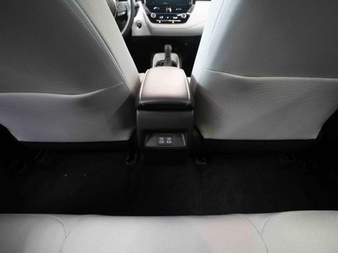 Used 2024 Toyota Corolla SE w/ SE Package FWD image 22