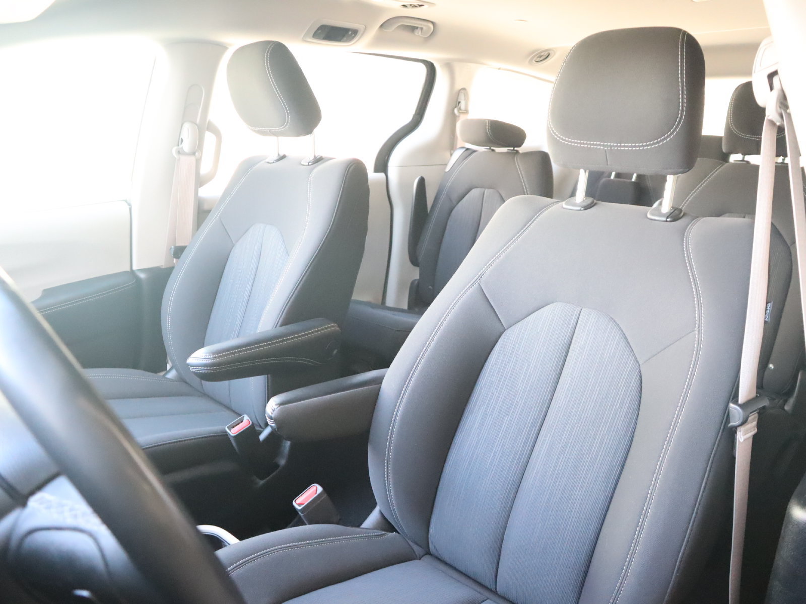 Used 2024 Chrysler Voyager LX FWD image 25