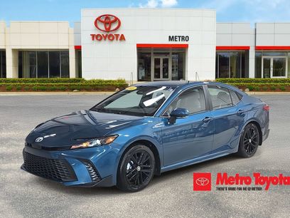 Used 2025 Toyota Camry SE