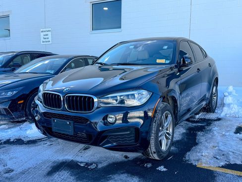 Used 2019 BMW X6 xDrive35i w/ M Sport Package image 3