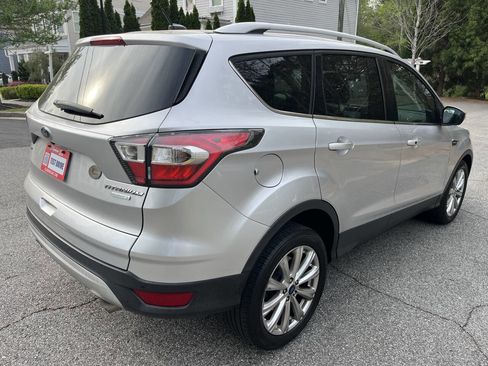 Used 2017 Ford Escape Titanium FWD image 4