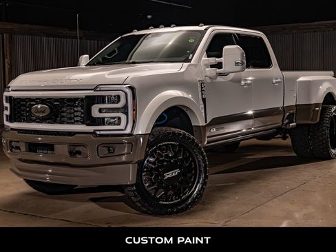 Used 2026 Ford F450 King Ranch w/ FX4 Off-Road Package AWD/4WD image 5