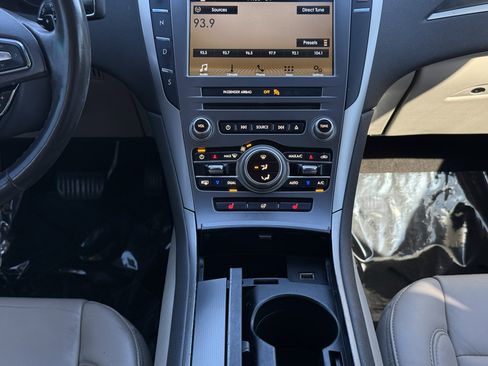 Used 2017 Lincoln MKZ Select w/ Climate Package image 24