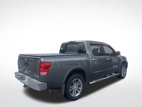 Used 2013 Nissan Titan SL w/ Heavy Metal Edition Pkg AWD/4WD image 11