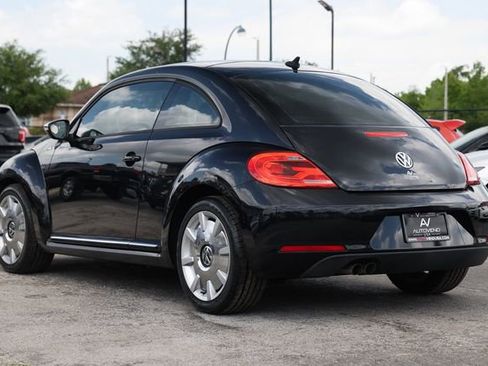 Used 2013 Volkswagen Beetle 2.5 Fender FWD image 8