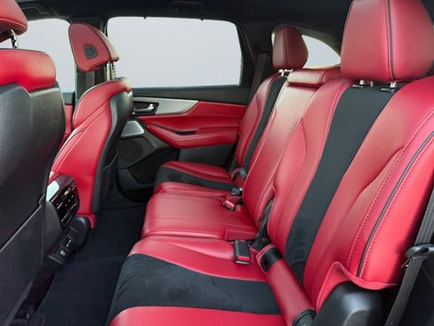 Used 2025 Acura MDX A-Spec image 13