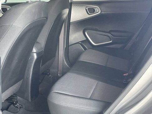 Used 2022 Kia Soul LX FWD image 14