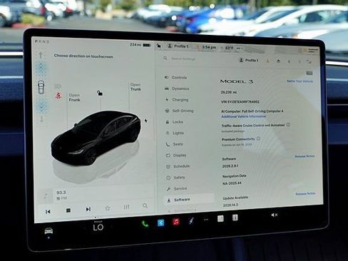 Used 2024 Tesla Model 3 Standard Range RWD image 27