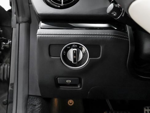 Used 2015 Mercedes-Benz SL 63 AMG w/ Driver Assistance Package image 34