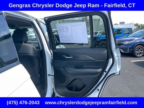 Certified 2023 Jeep Grand Cherokee Laredo w/ Luxury Tech Group I AWD/4WD image 25