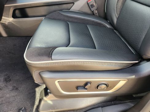 New 2026 RAM 1500 Laramie w/ Night Edition image 20