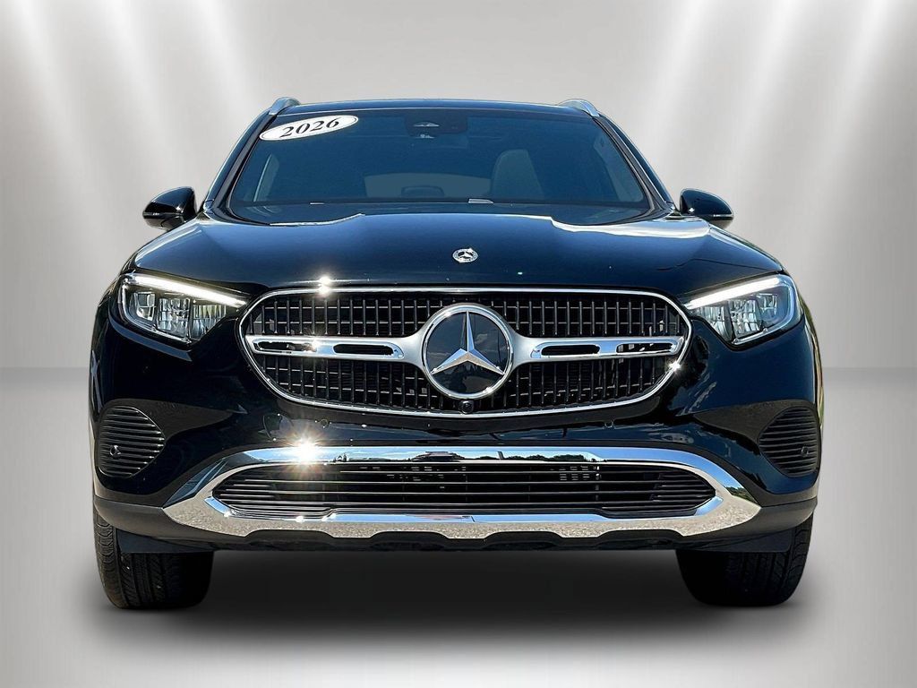 Used 2026 Mercedes-Benz GLC 300 image 2