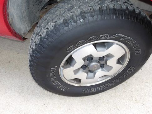 Used 2002 Chevrolet Blazer LS w/ Preferred Equipment Group image 39