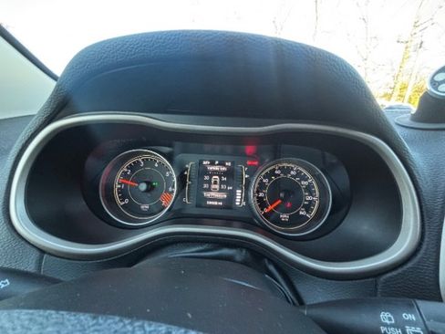 Used 2015 Jeep Cherokee Latitude image 7