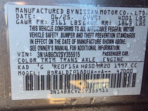 Used 2025 Nissan Sentra SV image 32