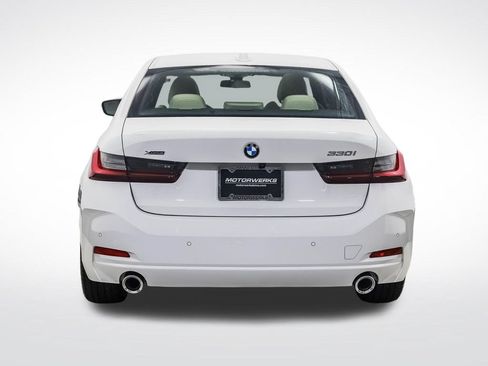 Used 2023 BMW 330i xDrive Sedan w/ Premium Package AWD/4WD image 4