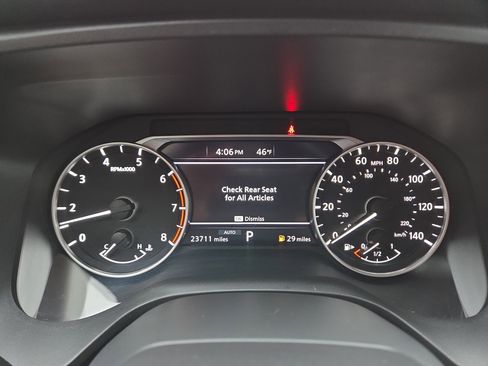 Used 2025 Nissan Rogue SV image 20