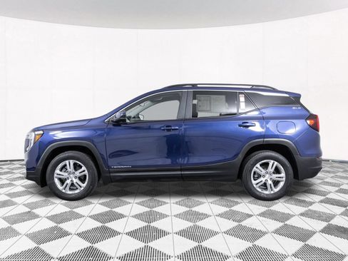 Used 2022 GMC Terrain SLE w/ Driver Convenience Package AWD/4WD image 14