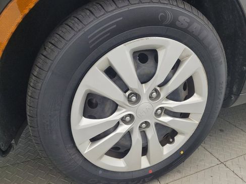 Used 2021 Kia Soul LX FWD image 31